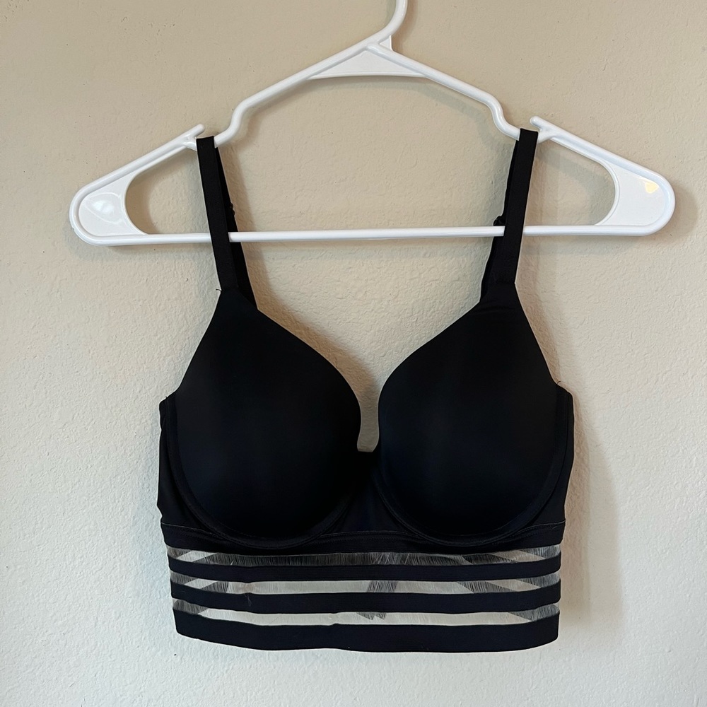 Victoria’s Secret bra 32DD